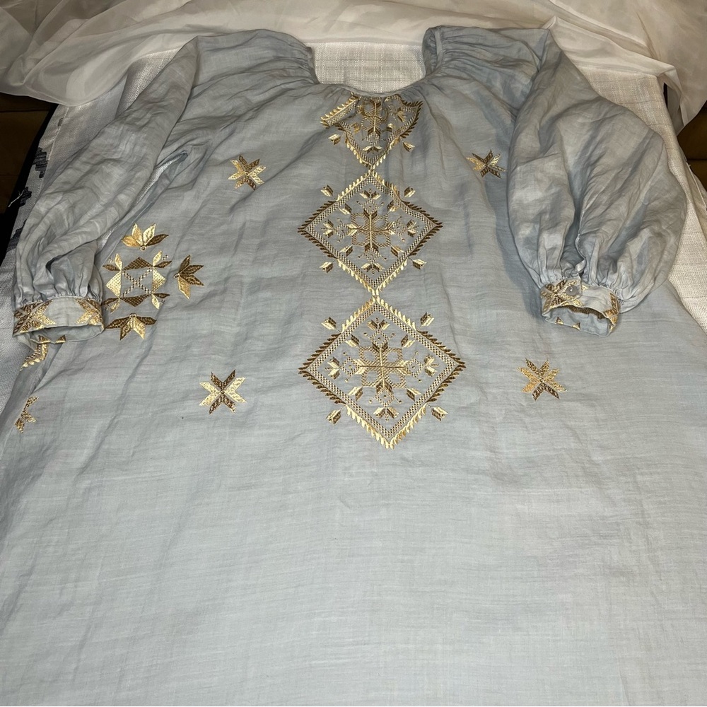 Greek Archaic Kori Oversized Light Grey Metallic Gold Embroidered Dress Medium - Picture 7 of 12